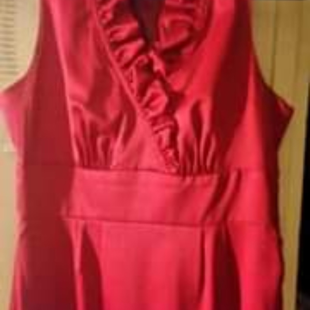 PROM DRESSES - Picture 2 of 5